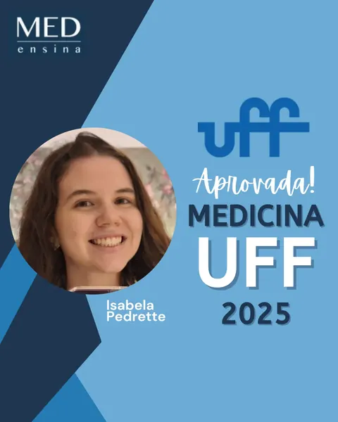 Cartaz do MedEnsina com a foto de Isabela Pedrette, aprovada em medicina na UFF em 2025.